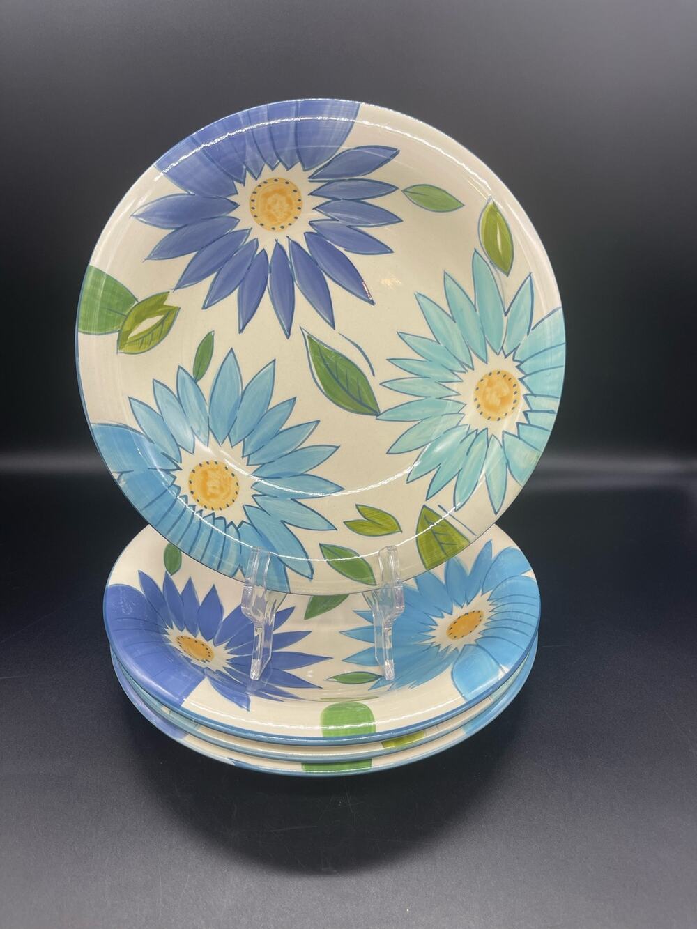 Target Home HMQ18 Set of 4 Soup Bowls 9" Blue Daisies Green Leaves Coupe
